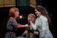 K�pek az el�ad�sr�l