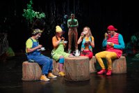 K�pek az el�ad�sr�l