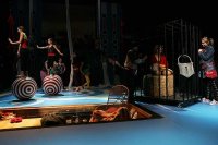 A kisfi� meg az oroszl�nok