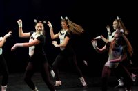 A Keresztury �MK M�v�szeti Iskol�j�nak tanul�i 