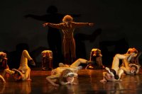 A Keresztury �MK M�v�szeti Iskol�j�nak tanul�i 