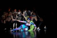 A Keresztury �MK M�v�szeti Iskol�j�nak tanul�i 