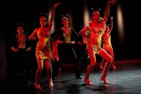 A Keresztury �MK M�v�szeti Iskol�j�nak tanul�i 