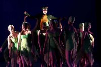 A Keresztury �MK M�v�szeti Iskol�j�nak tanul�i 